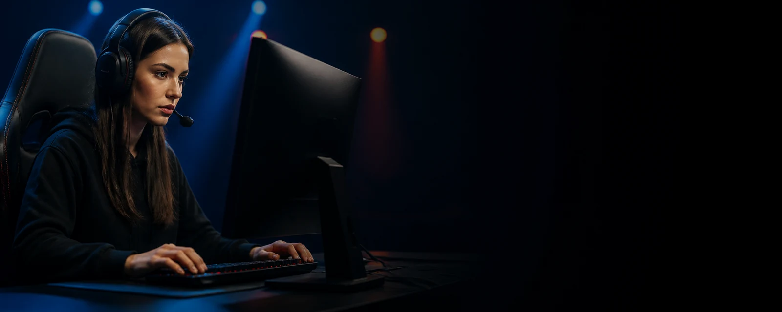 Jucător de esports la un turneu din România